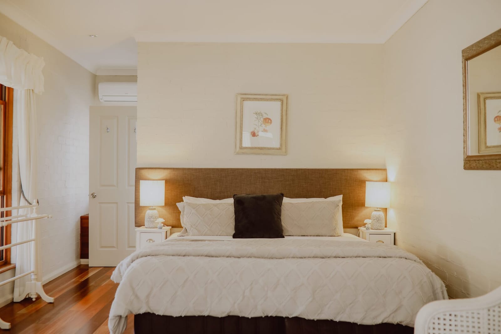 Bedroom with king bed at Thistle Hill Guesthouse, Broke, Hunter Valley